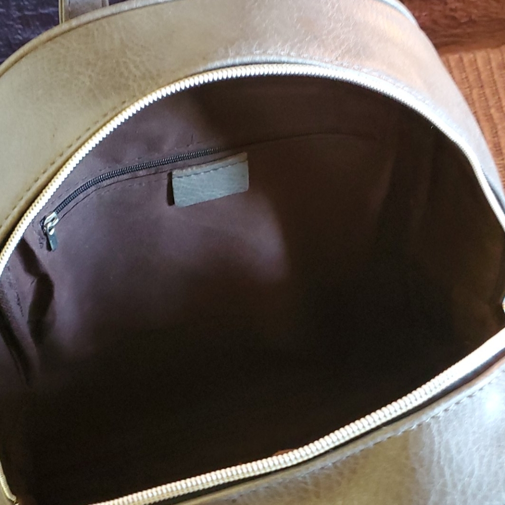 Studded backpack - Picture 4 of 7